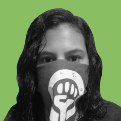 Karen Peralta, «Mujeres, seguimos fuertes y firmes´´
